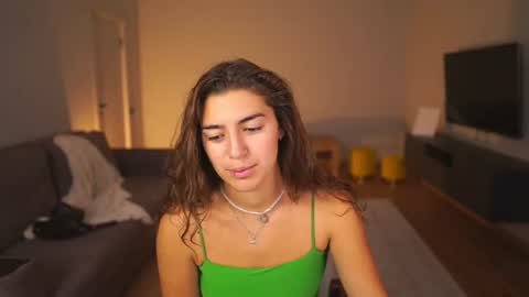  LYNN  online show from July 20, 2026, 5:44 am