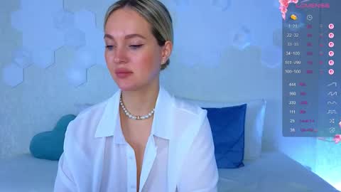 Lana online show from September 27, 2025, 1:54 am