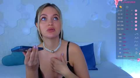 Lana online show from October 17, 2025, 2:48 am