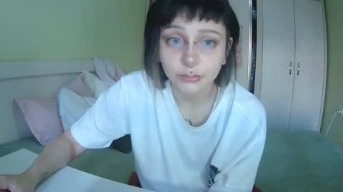 Kira online show from September 23, 2025, 10:18 am