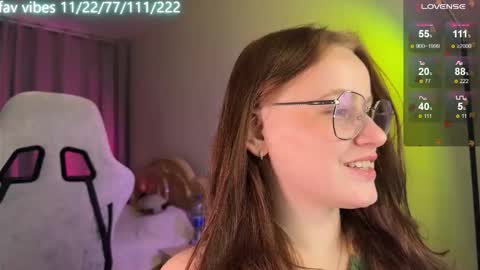 lynne_dawson online show from October 11, 2025, 5:11 pm