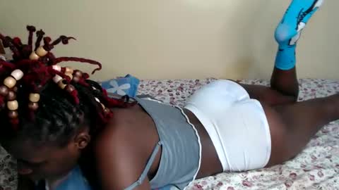 lyenne online show from January 19, 2026, 7:34 am