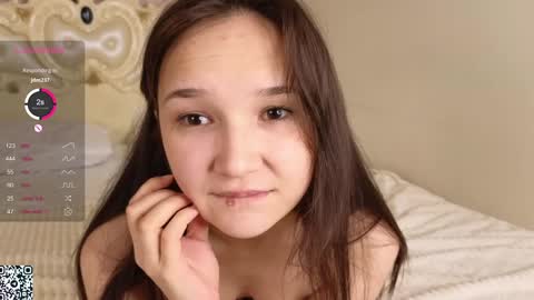 Lola online show from January 31, 2025, 9:37 pm