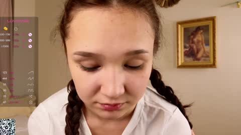 Lola online show from February 1, 2025, 6:19 pm