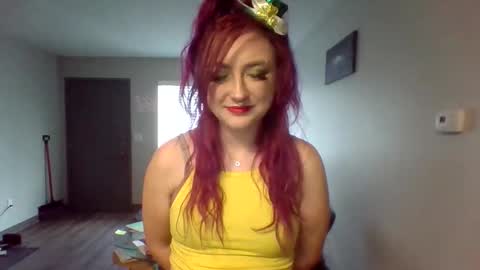 Lynn  online show from March 17, 2026, 5:49 pm