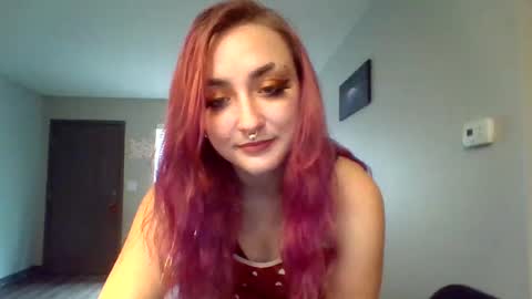 Lynn  online show from June 22, 2026, 6:05 pm