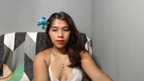 Snapshot of lynskaye2005 chatting on June 21, 2026, 7:55 am Lyn online show from June 21, 2026, 7:55 am