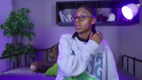 Snapshot of lynx_sun__ chatting on February 23, 2026, 8:17 pm Lynx and Sun online show from February 23, 2026, 8:17 pm