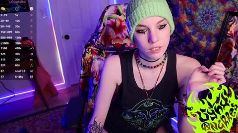 Snapshot of lynxanarres chatting on December 7, 2024, 3:47 am Lynx Anarres online show from December 7, 2024, 3:47 am