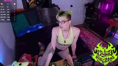 Snapshot of lynxanarres chatting on October 11, 2025, 3:39 am Lynx Anarres online show from October 11, 2025, 3:39 am