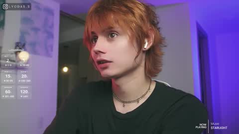 Lyodass online show from December 17, 2025, 12:27 am