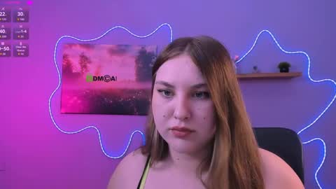 lyra_desire online show from June 3, 2026, 7:08 pm