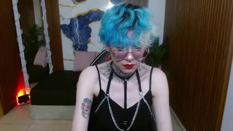 lyra_tay online show from April 11, 2026, 7:07 pm
