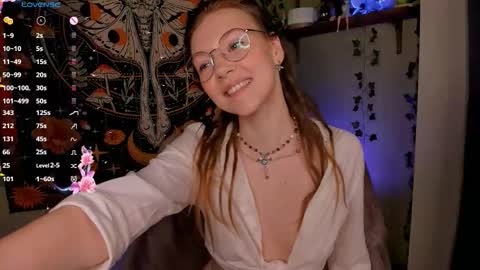 Lyra online show from November 9, 2025, 12:09 am