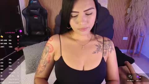    VIVIANA    online show from October 22, 2025, 4:02 am