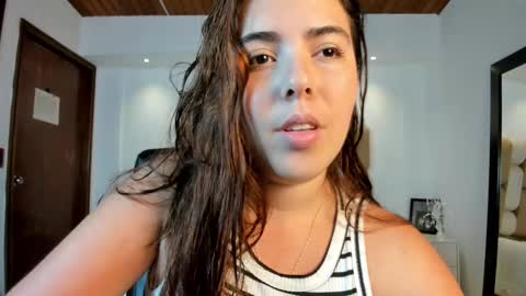 Snapshot of lyssa_muller chatting on November 6, 2025, 1:45 pm Lyssa Everyday From 0700 to 1630 Col Time online show from November 6, 2025, 1:45 pm