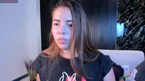 Snapshot of lyssa_muller chatting on December 22, 2025, 3:42 pm Lyssa Everyday From 0700 to 1630 Col Time online show from December 22, 2025, 3:42 pm