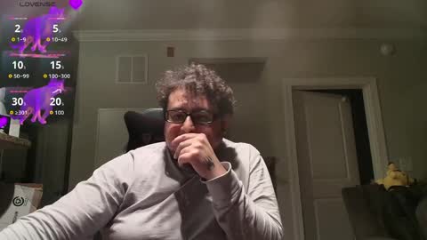 lyxx_2 online show from April 7, 2026, 1:17 am