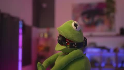 Snapshot of m1agarand chatting on November 13, 2025, 7:46 pm M1A Dddy online show from November 13, 2025, 7:46 pm