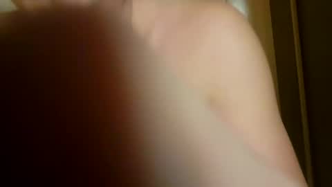 Snapshot of m1guele chatting on January 15, 2025, 3:54 am Fucklover online show from January 15, 2025, 3:54 am