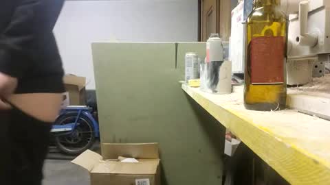 Snapshot of m1guele chatting on February 13, 2025, 8:13 pm Fucklover online show from February 13, 2025, 8:13 pm