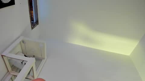 Snapshot of m1lk_choc chatting on December 13, 2025, 7:53 pm Mila online show from December 13, 2025, 7:53 pm