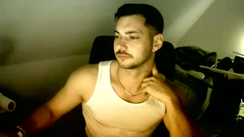 Snapshot of m1recevierrr chatting on July 5, 2026, 2:29 am m1recevierrr online show from July 5, 2026, 2:29 am