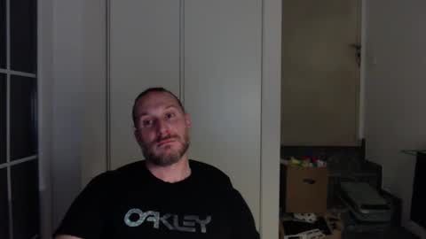 Snapshot of m4rduk81 chatting on December 4, 2024, 11:57 pm m4rduk online show from December 4, 2024, 11:57 pm