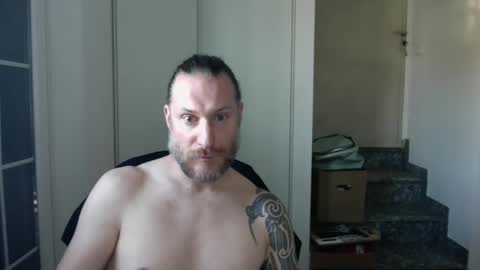 Snapshot of m4rduk81 chatting on December 29, 2024, 10:45 am m4rduk online show from December 29, 2024, 10:45 am