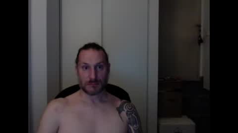 Snapshot of m4rduk81 chatting on January 31, 2025, 10:42 pm m4rduk online show from January 31, 2025, 10:42 pm