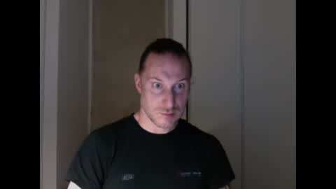 Snapshot of m4rduk81 chatting on October 13, 2025, 1:27 am m4rduk online show from October 13, 2025, 1:27 am