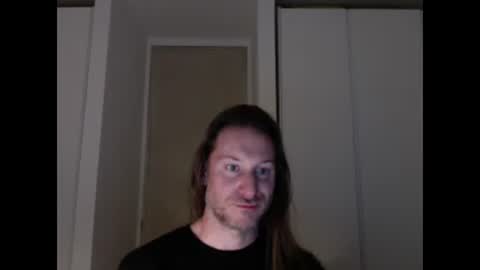 Snapshot of m4rduk81 chatting on October 19, 2025, 5:19 am m4rduk online show from October 19, 2025, 5:19 am