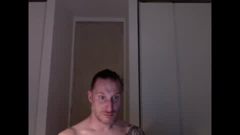 Snapshot of m4rduk81 chatting on October 20, 2025, 7:14 pm m4rduk online show from October 20, 2025, 7:14 pm