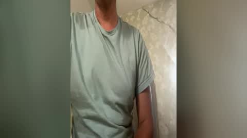 m_bolton_77 online show from June 24, 2026, 8:57 am