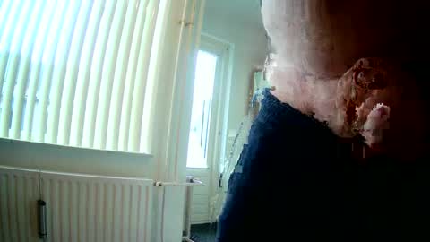 Snapshot of m_daan1969 chatting on December 14, 2024, 12:44 pm m_daan1969 online show from December 14, 2024, 12:44 pm