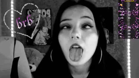 Snapshot of m_e_l_i_s_s_a_ chatting on July 9, 2026, 5:39 pm Melissa online show from July 9, 2026, 5:39 pm