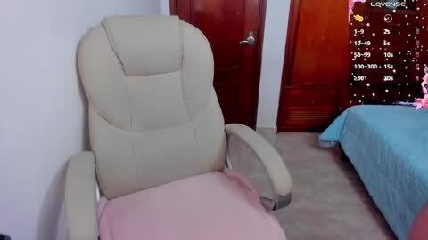 Snapshot of maavca chatting on December 2, 2025, 8:04 pm maavca online show from December 2, 2025, 8:04 pm