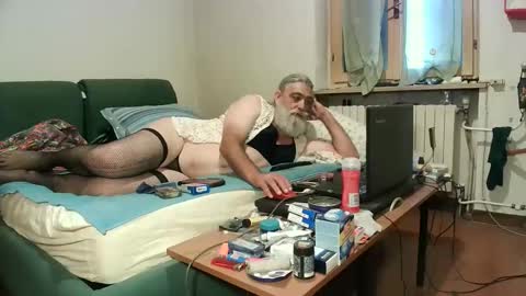 Snapshot of maax1970to chatting on September 28, 2025, 1:27 pm maax1970 online show from September 28, 2025, 1:27 pm
