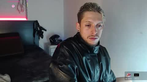 Snapshot of maaxxxrider chatting on November 2, 2025, 5:43 am YES MASTER online show from November 2, 2025, 5:43 am