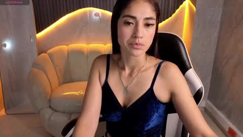 Snapshot of mabell_tx chatting on May 7, 2026, 2:39 am Mabell online show from May 7, 2026, 2:39 am