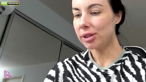 Snapshot of mabuhay_girl chatting on December 5, 2025, 1:03 am You let people into your sea and they kill your fish online show from December 5, 2025, 1:03 am