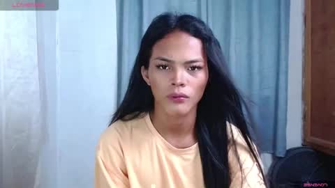 Snapshot of mabuhay_lola chatting on May 8, 2026, 1:22 am Divina online show from May 8, 2026, 1:22 am
