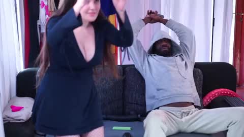 Mac Troy online show from March 7, 2025, 12:45 pm