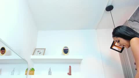 macarenasmith1 online show from November 11, 2025, 11:10 am