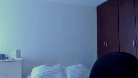 Maca online show from November 17, 2025, 5:41 pm