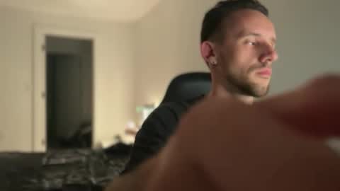 Snapshot of macebre chatting on September 17, 2025, 3:52 am my beautiful long dick will make you happy online show from September 17, 2025, 3:52 am