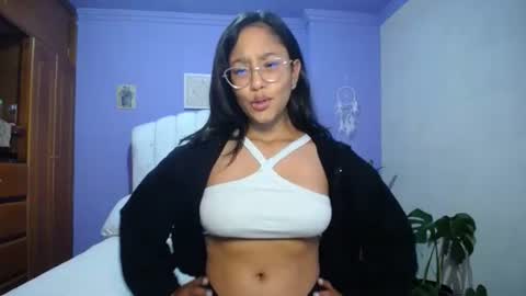 Snapshot of macgine chatting on January 7, 2026, 10:34 pm Laura online show from January 7, 2026, 10:34 pm