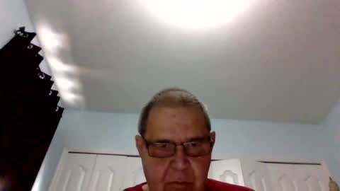 Snapshot of machet1 chatting on June 15, 2026, 3:03 pm machet1 online show from June 15, 2026, 3:03 pm