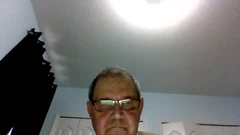 Snapshot of machet1 chatting on June 20, 2026, 10:56 pm machet1 online show from June 20, 2026, 10:56 pm