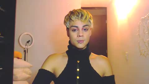 Snapshot of machissex chatting on March 5, 2025, 10:44 am machissex online show from March 5, 2025, 10:44 am